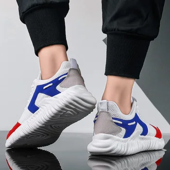Vyrai mada sporto Sneaker karšto priežastinis 2020 zapatos Sportbačiai Atsitiktinis Šviesos kieti batai juoda Madingas sporto pardavimo žmogaus de