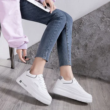2019 m. rudenį naujų kvėpuojantis balti bateliai mados lengvi batai laukinių storio apačioje padidėjo moteriški laisvalaikio bateliai M503