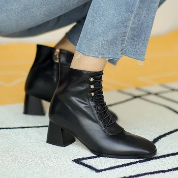 2020 Nauji Odiniai Laisvalaikio batai Metalo Nėriniai-Up Storio Apačioje Moterų Batai Pažymėjo Tne Aikštėje Kulno Juoda Balta Trumpas Bateliai