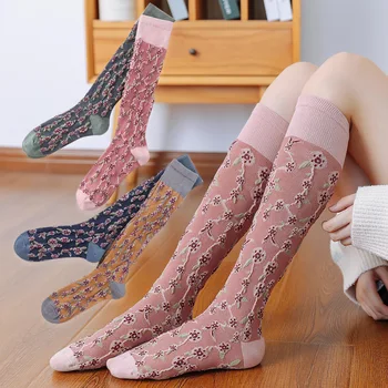 2021 naujų mažų gėlių kojinės moterų ilgas vamzdis blauzdos kojinės tendencija asmenybės ilgas vamzdis retro moterų kojinės