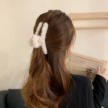 HangZhi 2020 Nauja Madinga Žiemos Minkštas Pliušinis Plaukų Letena Įrašą Didelės Barrettes Stilingas Plaukų Apkaba, skirta Moterų korėjos Plaukų Aksesuarai
