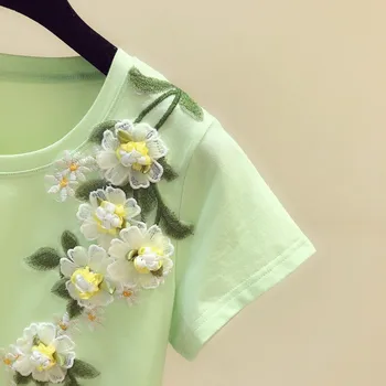 Moteris Vasarą T-shirt Naujų korėjos Stiliaus Rankinių Siuvinėjimo trimatis Mažos Geltonos Gėlės Papuošti trumpomis Rankovėmis Marškinėlius Viršūnės