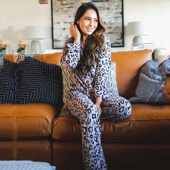 Pavasario Leopard Pižama Nustatyti Moterų Sleepwear Namų Tiktų Palaidi Loungewear Pižama Spausdinti Sleepwear Nustatyti Namų Drabužiai